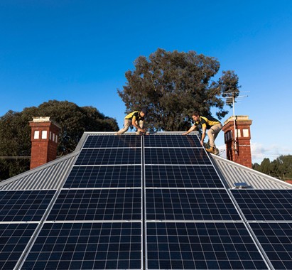 100KW على شبكة نظام الطاقة الشمسية في فرنسا